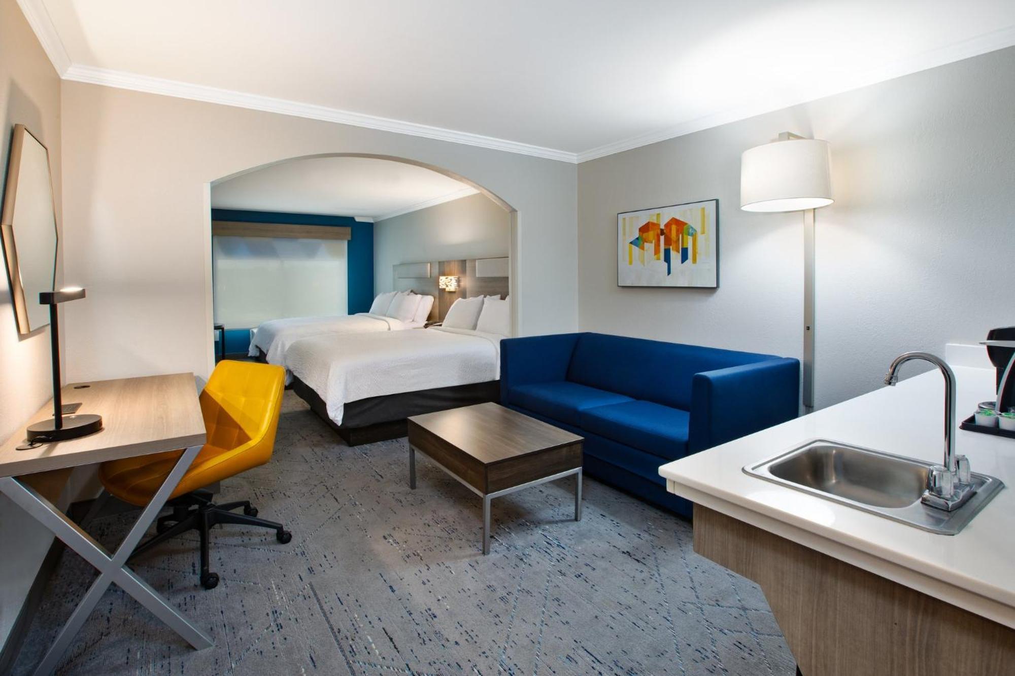 Holiday Inn Express Hotel & Suites - Sumter By Ihg Екстериор снимка