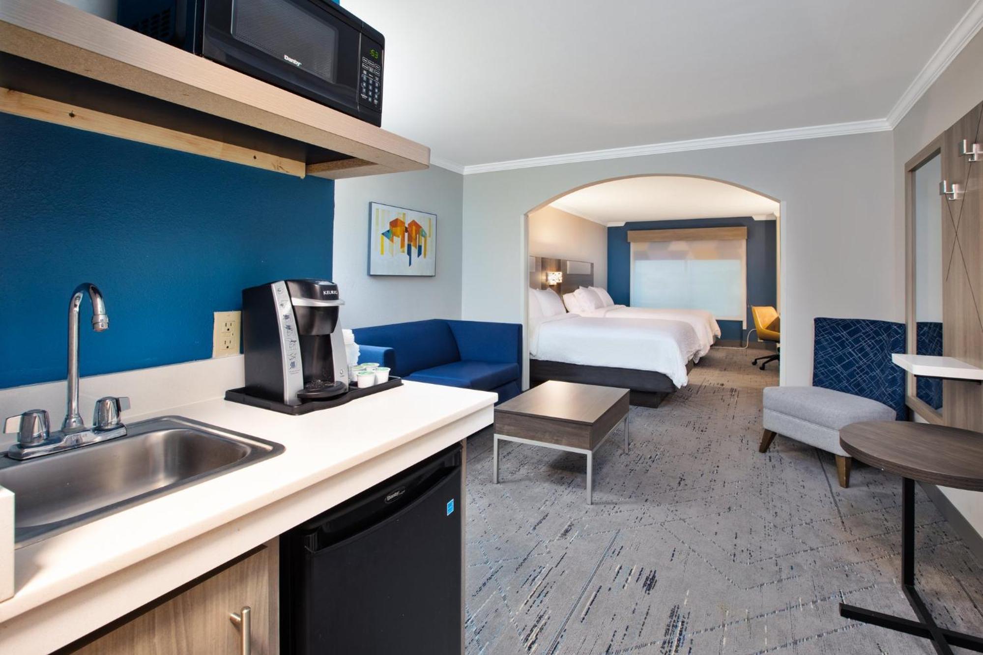 Holiday Inn Express Hotel & Suites - Sumter By Ihg Екстериор снимка